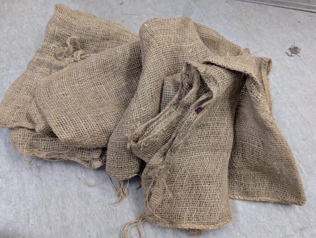 3 Hüpfsäcke aus Jute